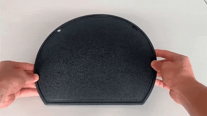 MAKALI LP - IWANO Round Cutting Board 30cm Compact - front-back700
