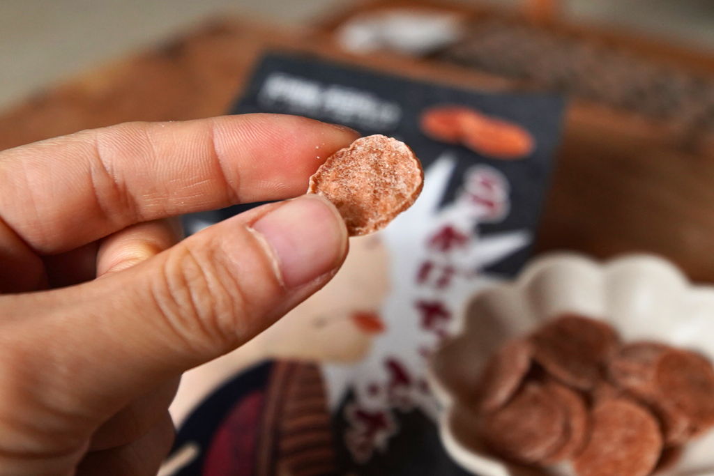 Umebo Chips close-up